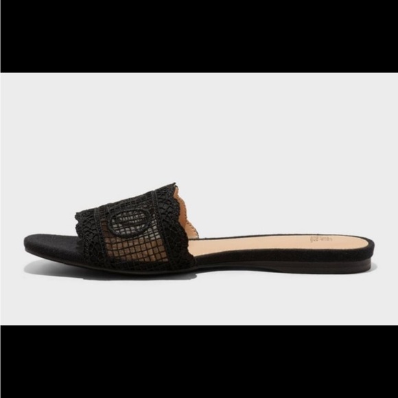 NIB Black Sandals - Picture 3 of 4